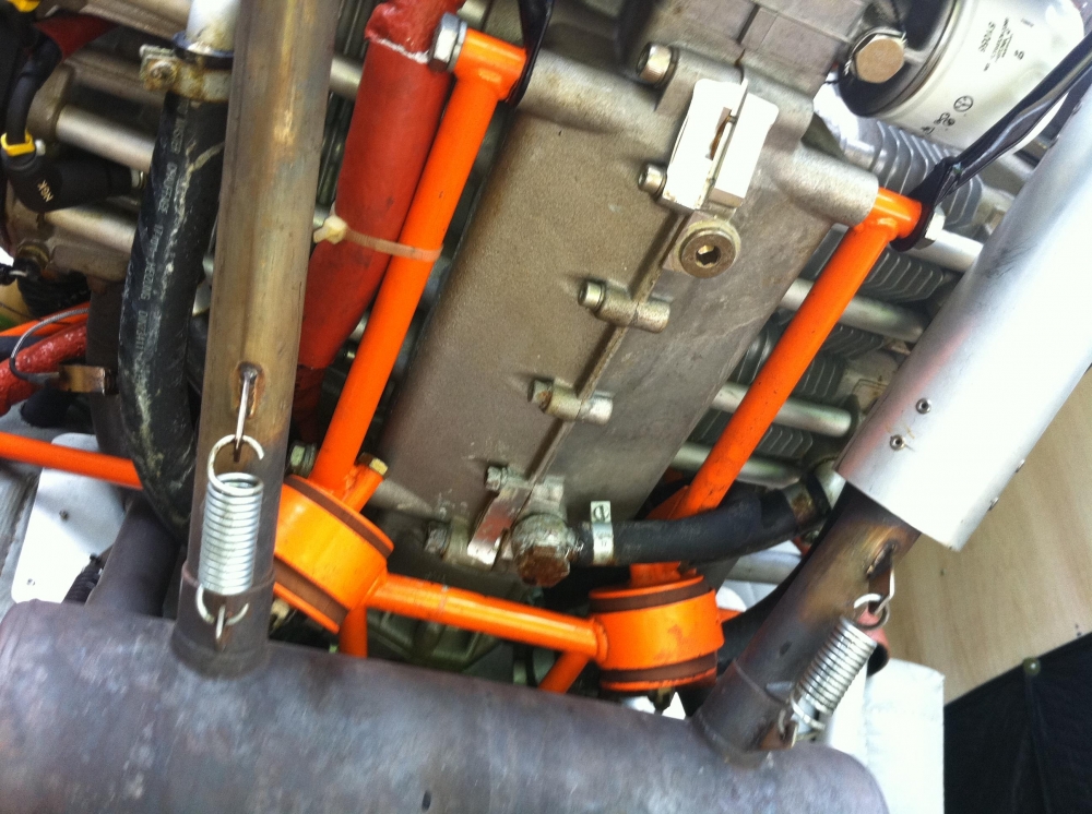 Kitfox engine mount 3.JPG